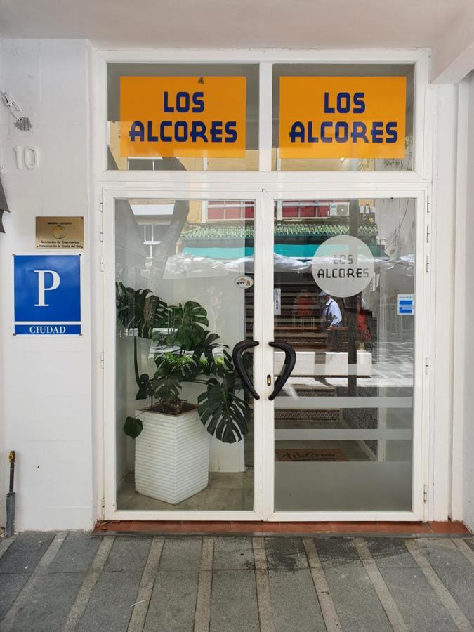 Los Alcores Hotel Torremolinos Bagian luar foto